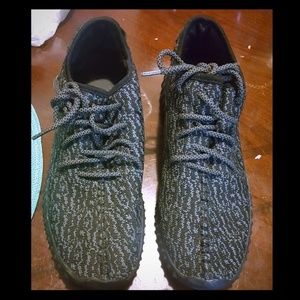 Very comfortable sneakers